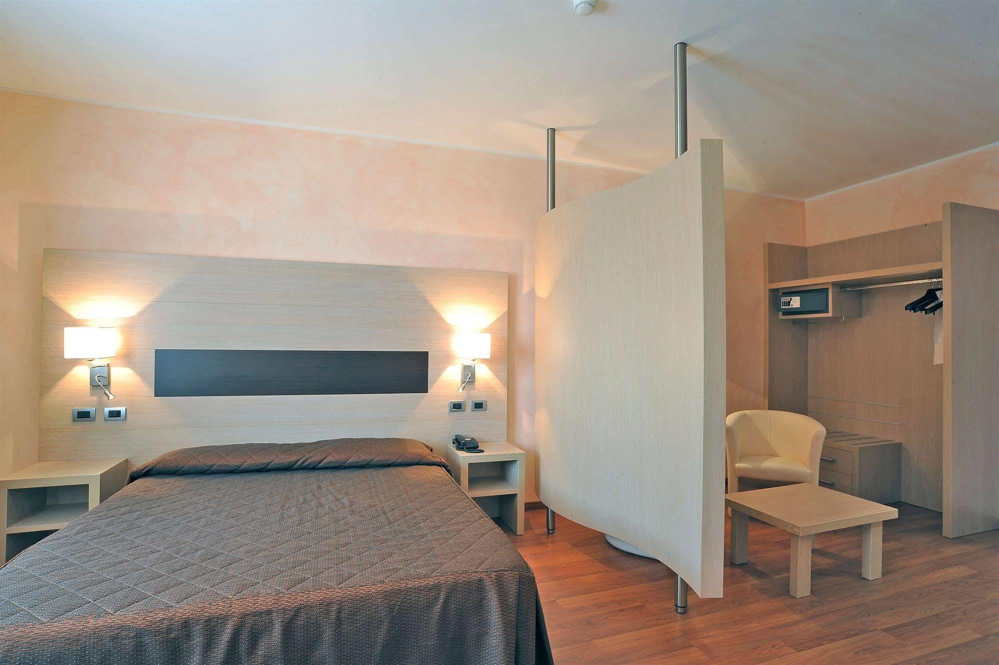 Hotel Arthur Solignano Nuovo Eksteriør bilde